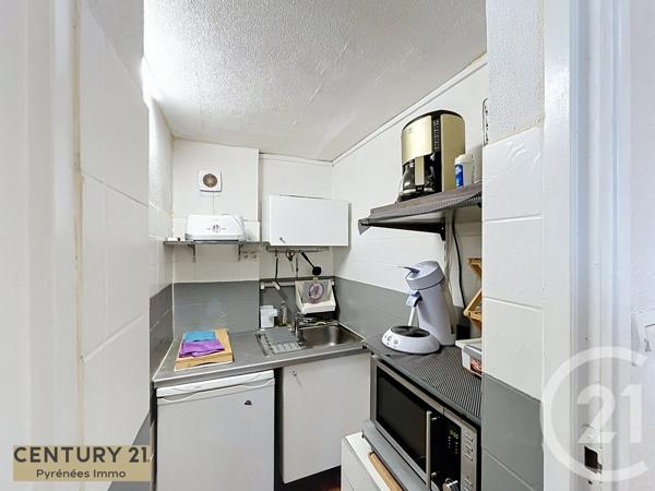 Appartement F2 à vendre  2 pièces - 22,57 m 2   BAGNERES DE LUCHON  - 31