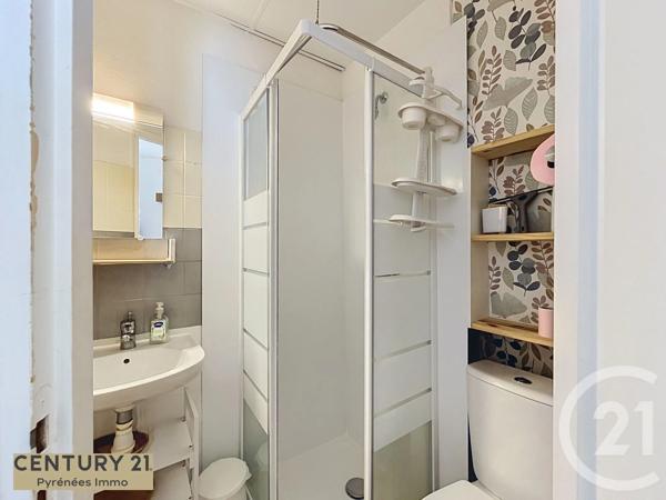 Appartement F2 à vendre  2 pièces - 22,57 m 2   BAGNERES DE LUCHON  - 31