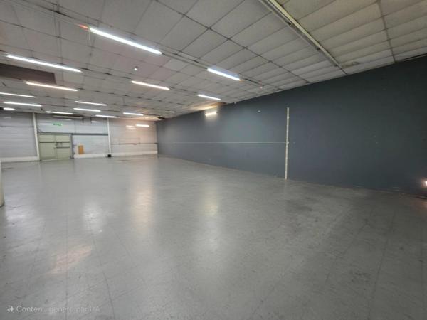 Local commercial de 355m2 à louer à FAGNIERES