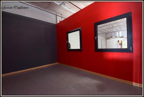 Local commercial de 355m2 à louer à FAGNIERES