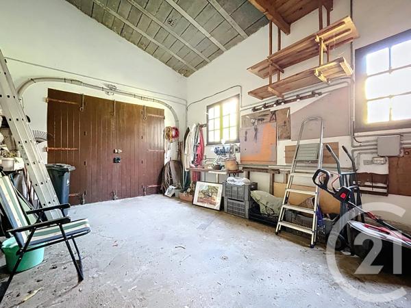 Maison à vendre  7 pièces - 202 m 2   BAGNOLS SUR CEZE  - 30