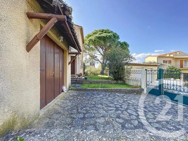 Maison à vendre  7 pièces - 202 m 2   BAGNOLS SUR CEZE  - 30