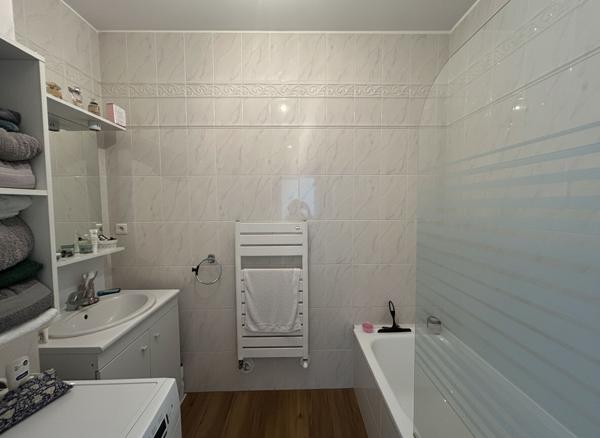 Appartement Orvault 3 pièces 69m² au sol stationnement + cave PETIT-CHANTILLY