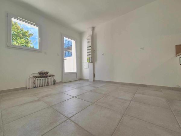 Dpt Charente Maritime (17), à vendre LA TREMBLADE maison 3 chambres - terrain de 534 m²