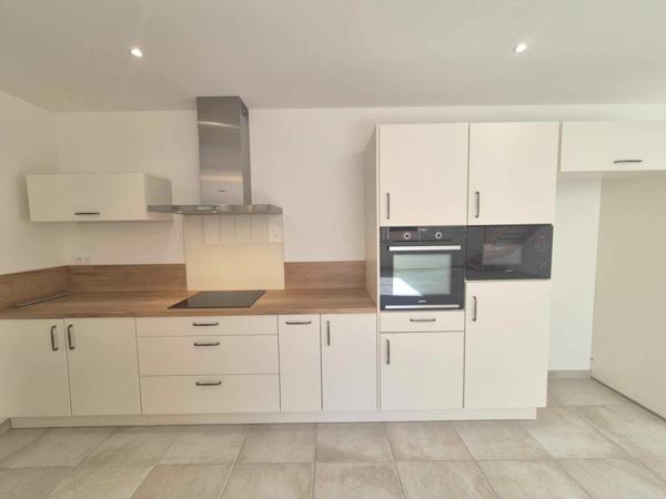 Dpt Charente Maritime (17), à vendre LA TREMBLADE maison 3 chambres - terrain de 534 m²