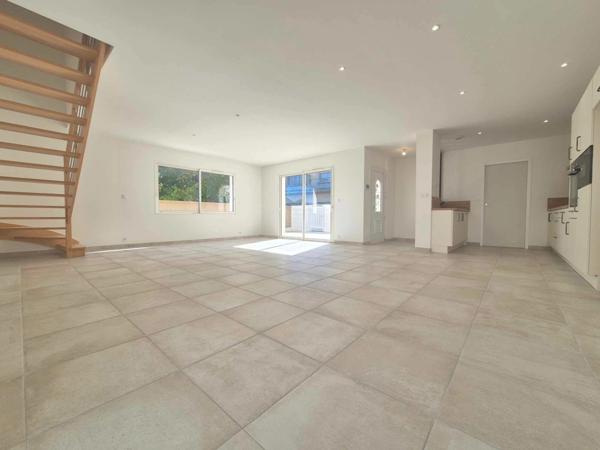 Dpt Charente Maritime (17), à vendre LA TREMBLADE maison 3 chambres - terrain de 534 m²