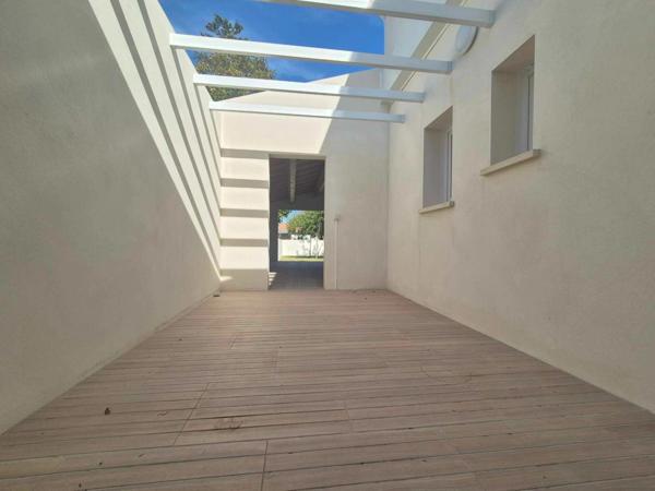 Dpt Charente Maritime (17), à vendre LA TREMBLADE maison 3 chambres - terrain de 534 m²