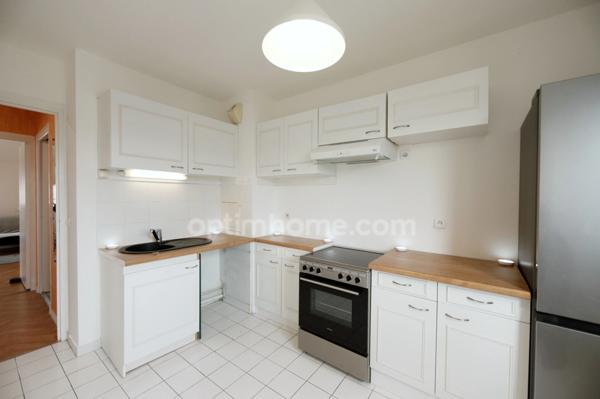 CHAMBLY (60) - Appartement 2 pièces avec parking et cave