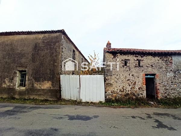 ENSEMBLE IMMOBILIER A RÉNOVÉ ENTIÈREMENT