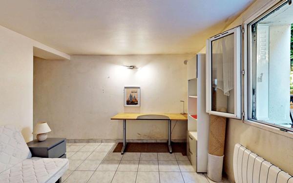 Appartement à vendre    1 pièce • 24 m2 Montrouge