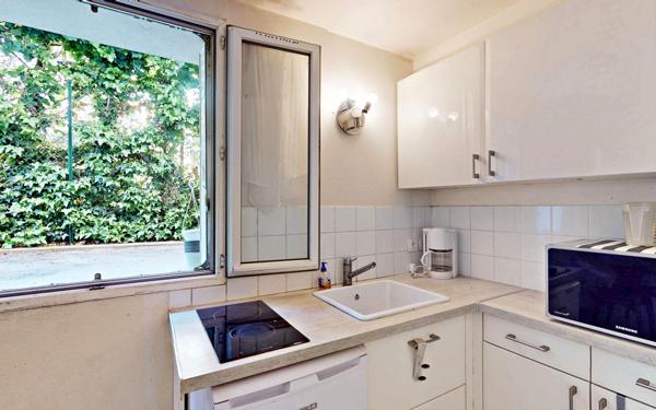 Appartement à vendre    1 pièce • 24 m2 Montrouge