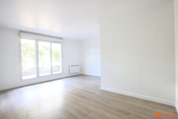 Appartement 3 pièces avec Terrasse et 2 places de parking