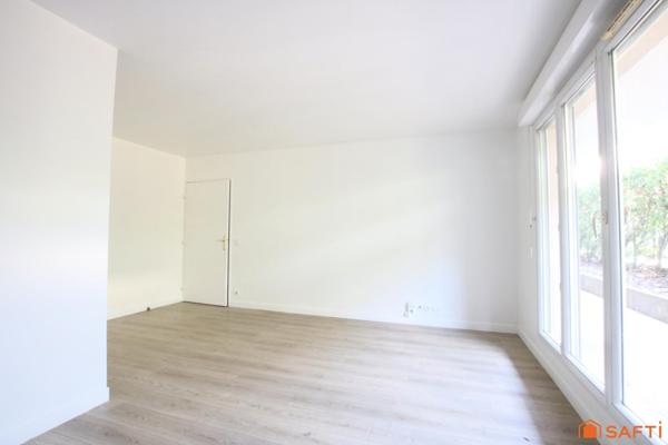 Appartement 3 pièces avec Terrasse et 2 places de parking