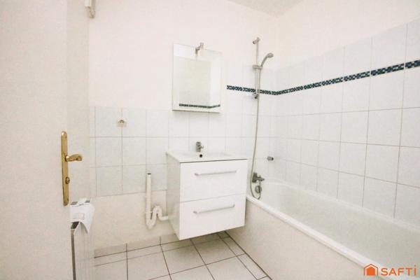 Appartement 3 pièces avec Terrasse et 2 places de parking