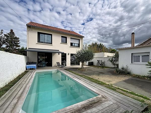 Maison 7 pièces à vendre à Rezé  secteur Chêne creux - avec piscine et garage