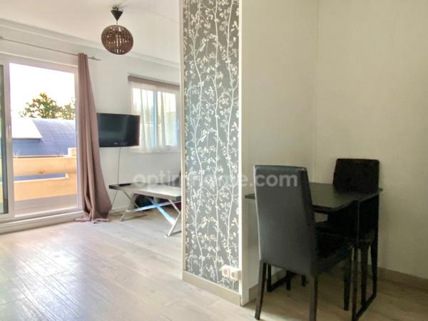 Appartement F1 cosy à vendre CAEN - Balcon - Parking - Local à vélos - Proche des lycées et commerces - Au Calme.