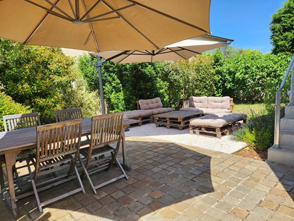 Maison / SEJOUR CUISINE 54m2 / 5 chambres / 1 SDB / 1 SDE / Combles amenagés / terrain 450m2