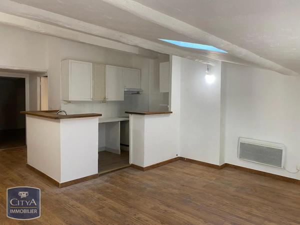 Appartement à louer 3 pièces 67.85m² Fréjus (83600)
