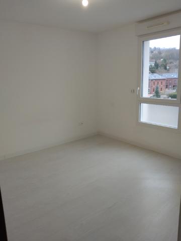 Beau T2 avec balcon dans résidence récente à Maromme-