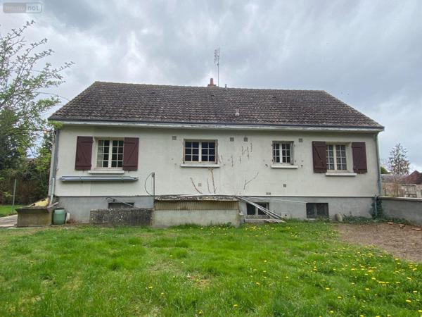 Maison à vendre à Saint-Genou dans l'Indre (36500), ref : 1050206