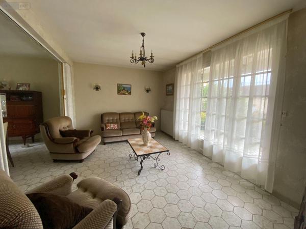 Maison à vendre à Saint-Genou dans l'Indre (36500), ref : 1050206