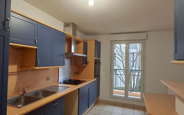 Appartement à louer    4 pièces •  Francheville