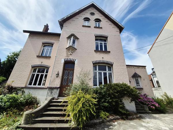 Maison à vendre 12 pièces 315m² Aire-sur-la-Lys (62120)