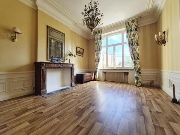 Maison à vendre 12 pièces 315m² Aire-sur-la-Lys (62120)