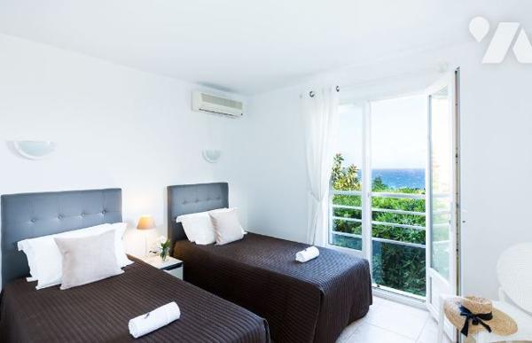 Marine de Davia
Deux magnifiques villas avec vue sur mer imprenable