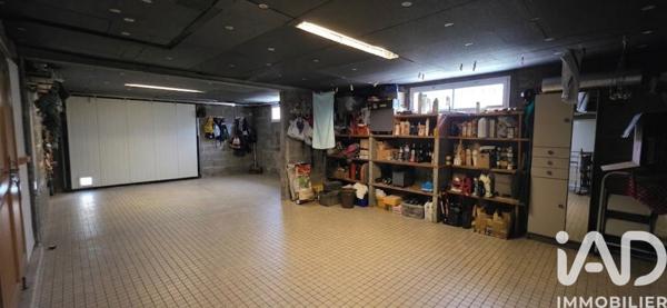 Maison à vendre 9 pièces 145 m² Saint-Julien-de-Concelles