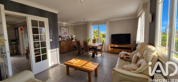 Maison à vendre 9 pièces 145 m² Saint-Julien-de-Concelles