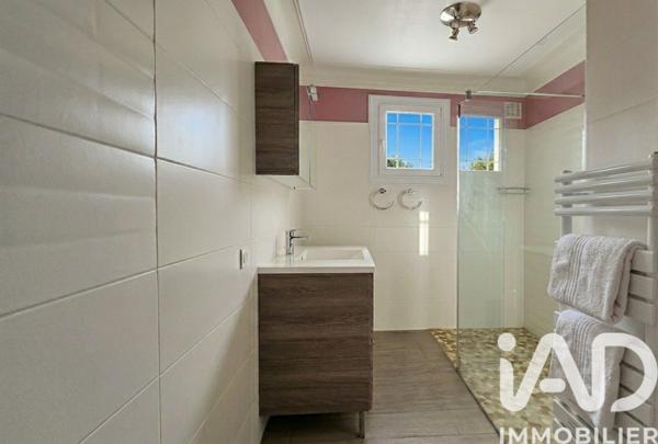 Maison à vendre 9 pièces 145 m² Saint-Julien-de-Concelles