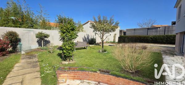 Maison à vendre 9 pièces 145 m² Saint-Julien-de-Concelles