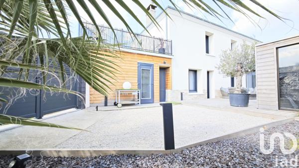 Maison à vendre 10 pièces 240 m² Chabournay