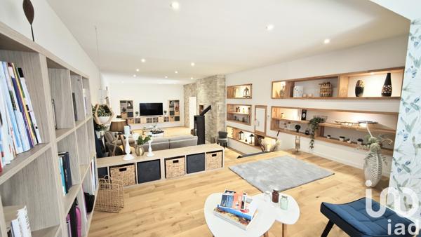 Maison à vendre 10 pièces 240 m² Chabournay