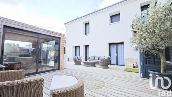 Maison à vendre 10 pièces 240 m² Chabournay