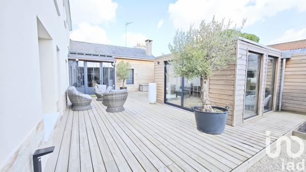 Maison à vendre 10 pièces 240 m² Chabournay