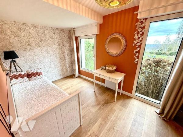 Exclusivité / Propriété de charme en bord de rance : Nichée au coeur d'un environnement rare et...