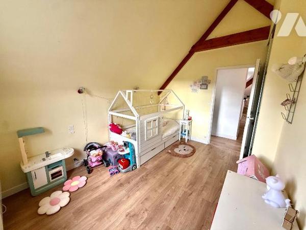 Exclusivité / Propriété de charme en bord de rance : Nichée au coeur d'un environnement rare et...