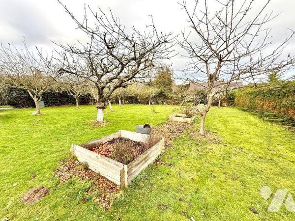 Exclusivité / Propriété de charme en bord de rance : Nichée au coeur d'un environnement rare et...