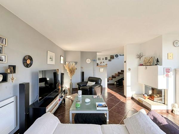Maison 4 chambres, vie de plain pied, garage et jardin - 126m² - Inzinzac-Lochrist