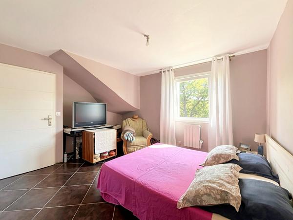 Maison 4 chambres, vie de plain pied, garage et jardin - 126m² - Inzinzac-Lochrist