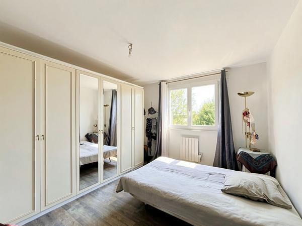 Maison 4 chambres, vie de plain pied, garage et jardin - 126m² - Inzinzac-Lochrist