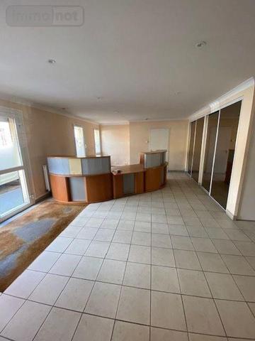 Local professionnel à louer à Évreux dans l'Eure (27000), ref : localArr