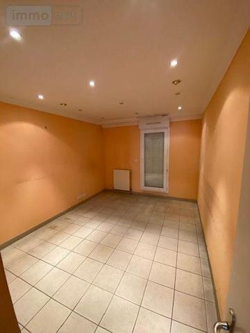 Local professionnel à louer à Évreux dans l'Eure (27000), ref : localArr