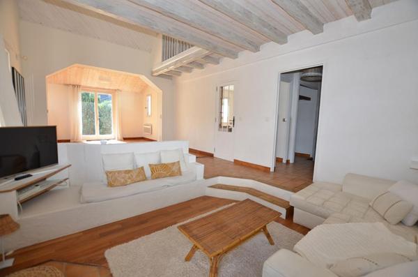 Maison Sainte Genevieve Des Bois 8 pièce(s) 156 m2