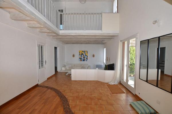 Maison Sainte Genevieve Des Bois 8 pièce(s) 156 m2