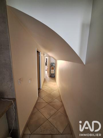Immeuble à vendre 464 m² Crest