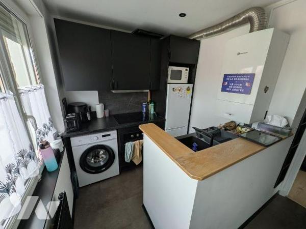 Tomblaine

Rue Henri Barbusse

T2 rénové avec terrasse - 

Situé au 2 étage d'une petite ...