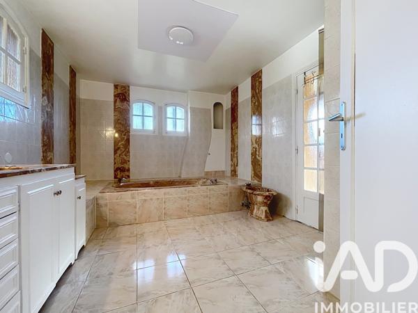 Maison à vendre 7 pièces 180 m² Peymeinade